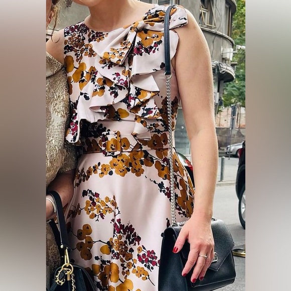 Gorgeous Badgley Mischka dress! 🌸 - Picture 2 of 6